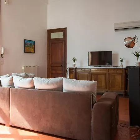 Apartment 5-room Place De La Comedie