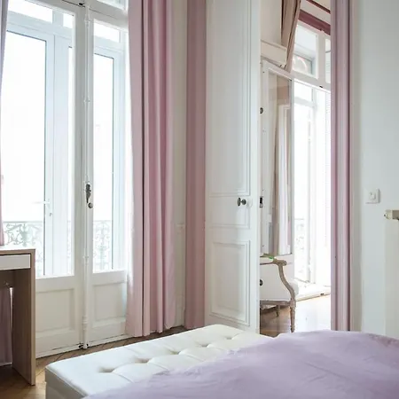 5-room Place De La Comedie