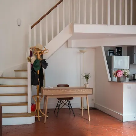 5-room Place De La Comedie