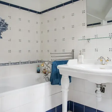 Apartment 5-room Place De La Comedie